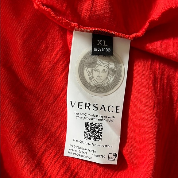 Versace Logo T-Shirt (Size: XL) - Authentic - Picture 5 of 9